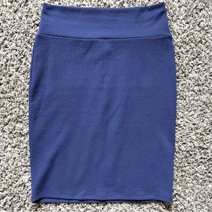 Textured pencil skirt, flattering and stretchy